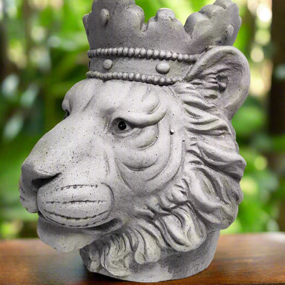 Majestic Lioness Head Planter -  Large, Realistic, Garden Decor, 36.6 cm x 28.6 cm x 25.4 cm