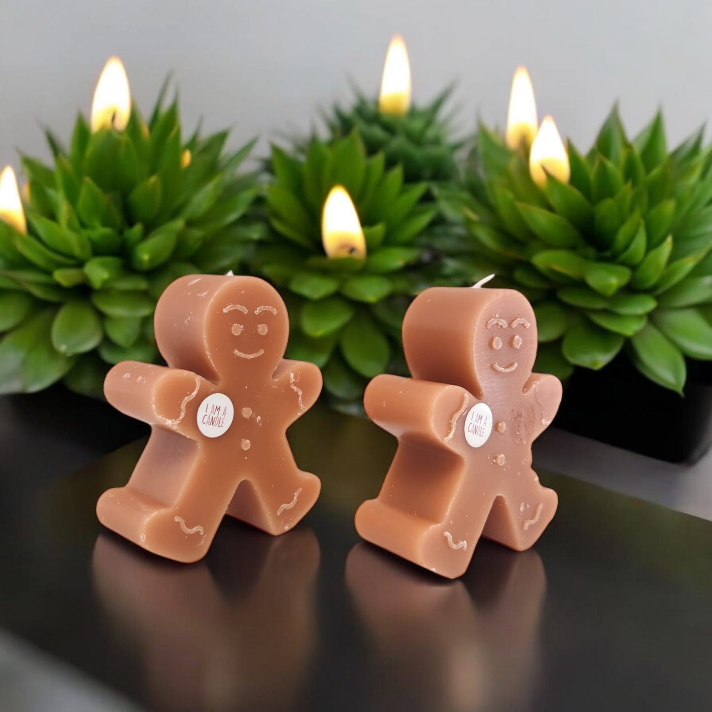 Divas World Gingerbread Man Candles - Festive Holiday Decoration (PACK OF 2)