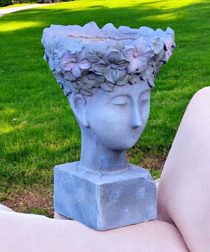 Petal-Shaped Cement Planter Floral Head Sculpture Pot Indoor & Outdoor Decorative Planter