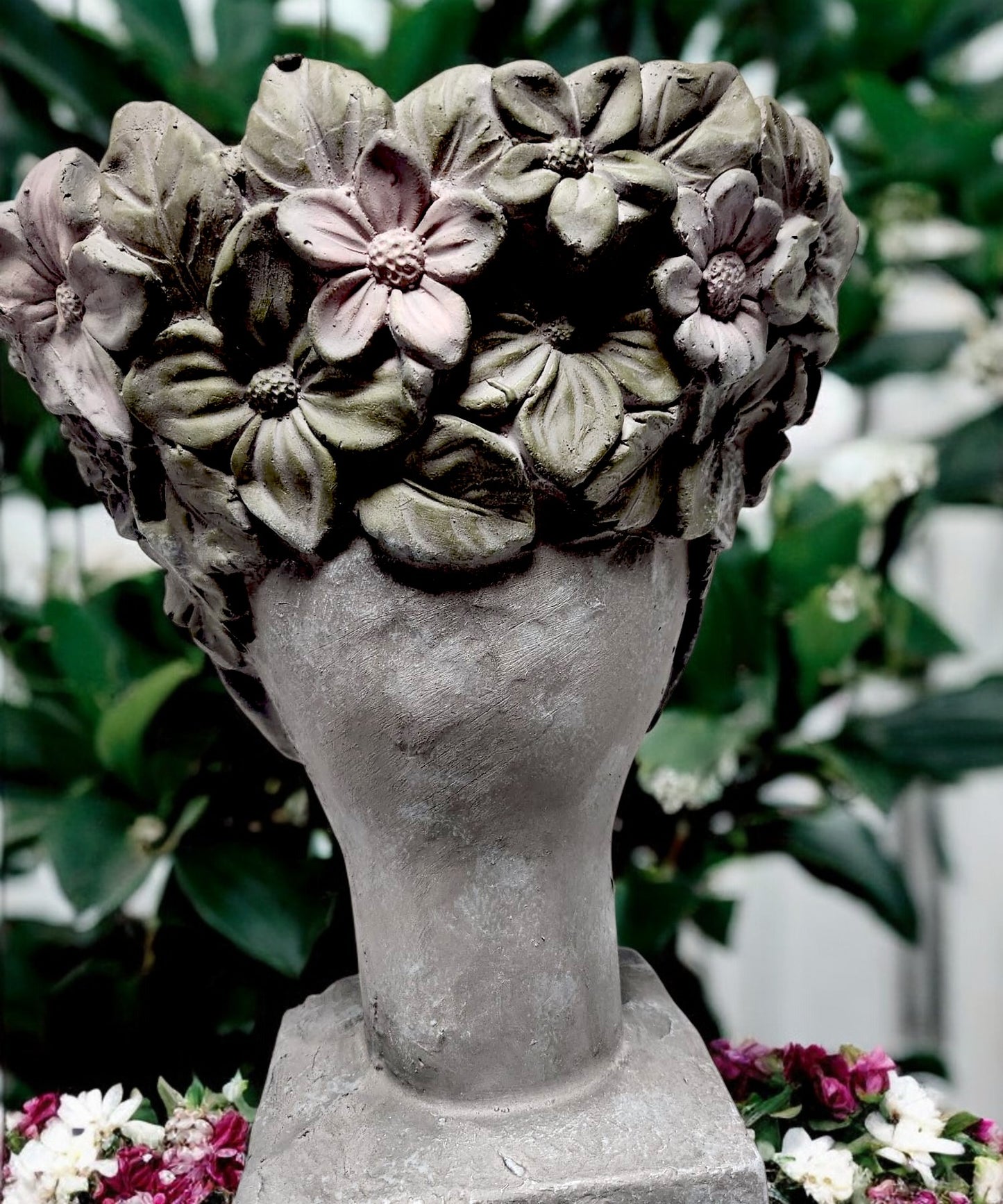 Petal-Shaped Cement Planter Floral Head Sculpture Pot Indoor & Outdoor Decorative Planter