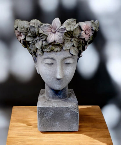 Petal-Shaped Cement Planter Floral Head Sculpture Pot Indoor & Outdoor Decorative Planter